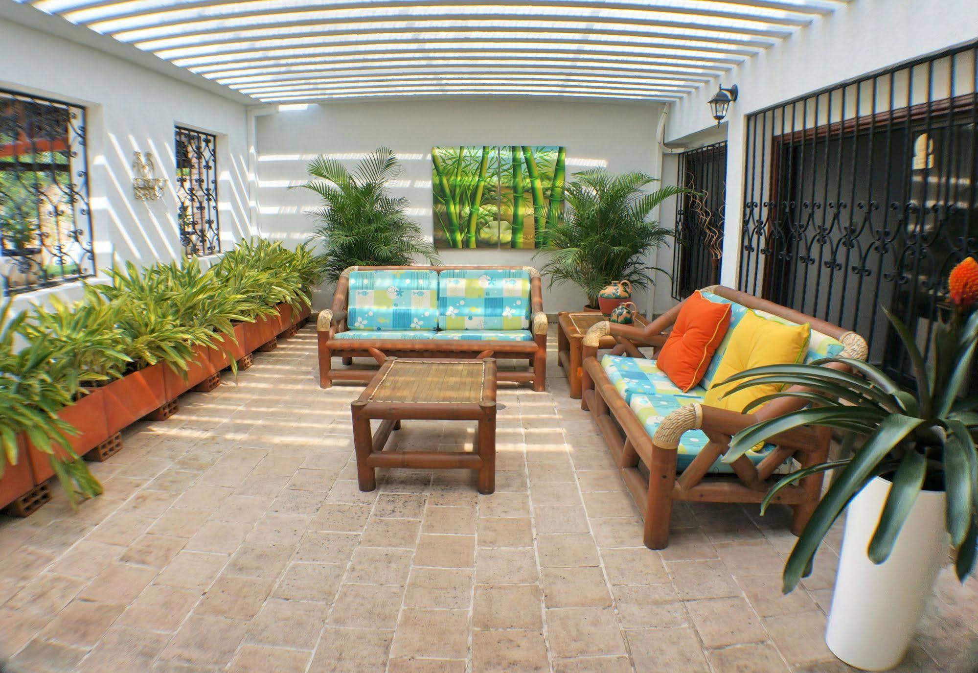Urban Hotel Boutique Menga Exterior photo